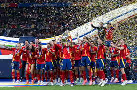 看球直播：第22金！冯俊熙／王雪夺得亚冬会自由式滑雪女子空中技巧双人同步金牌央视体育.